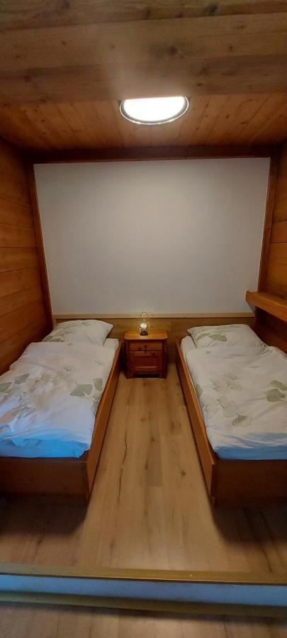 Ruhig Gelegene Ferienwohnung Im Gruenen Mit Terrasse Und Kleinem Garten Rotthalmuenster Exteriér fotografie