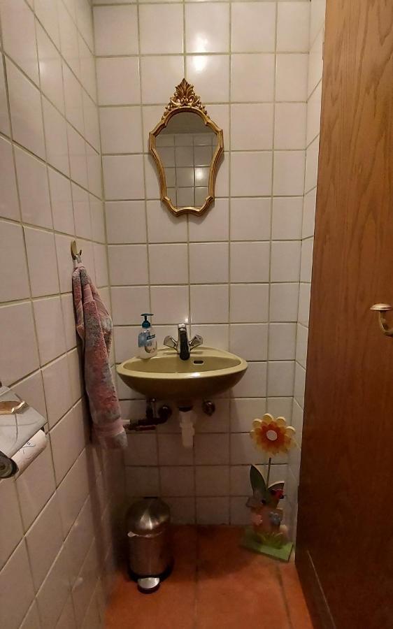 Ruhig Gelegene Ferienwohnung Im Gruenen Mit Terrasse Und Kleinem Garten Rotthalmuenster Exteriér fotografie